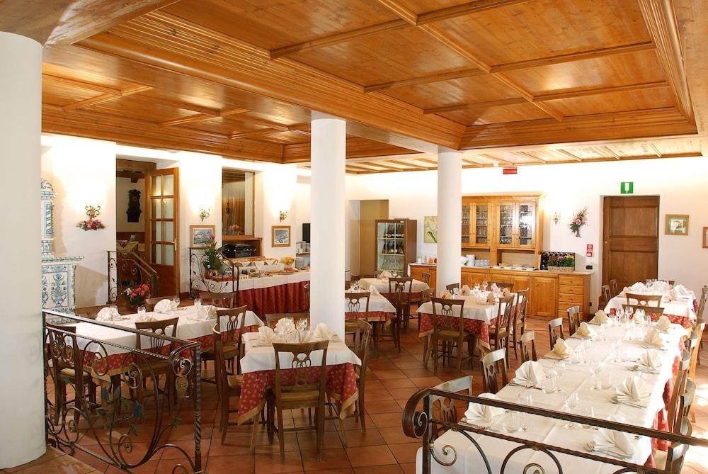 Hotel Albergo Dolomiti ซานวีโต ดิ กาโดเร ภายนอก รูปภาพ