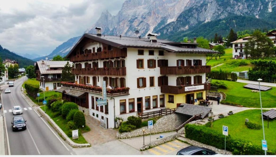 Hotel Albergo Dolomiti ซานวีโต ดิ กาโดเร ภายนอก รูปภาพ