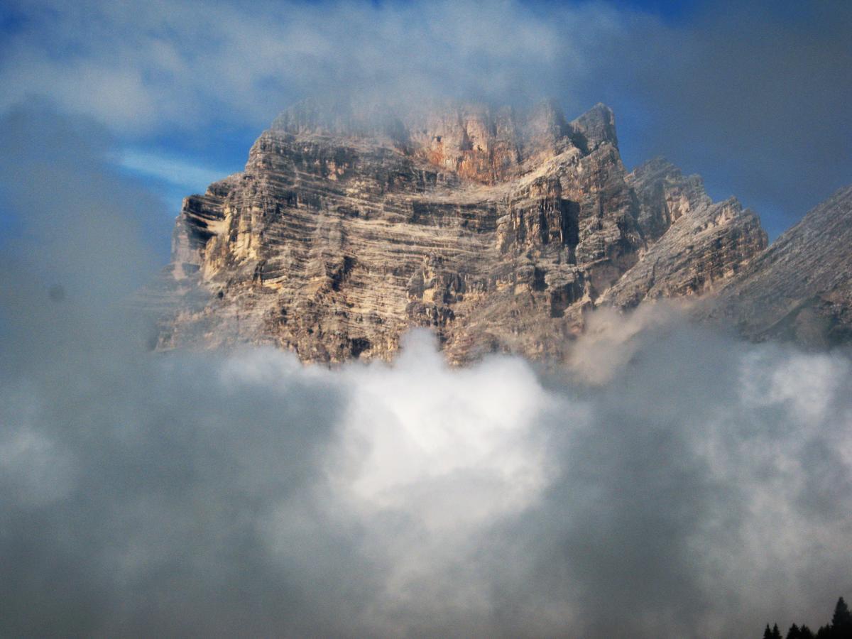 Hotel Albergo Dolomiti ซานวีโต ดิ กาโดเร ภายนอก รูปภาพ