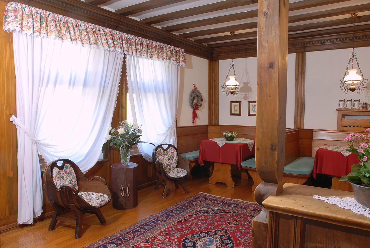 Hotel Albergo Dolomiti ซานวีโต ดิ กาโดเร ภายนอก รูปภาพ
