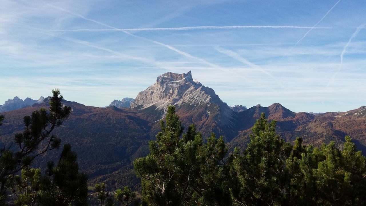 Hotel Albergo Dolomiti ซานวีโต ดิ กาโดเร ภายนอก รูปภาพ