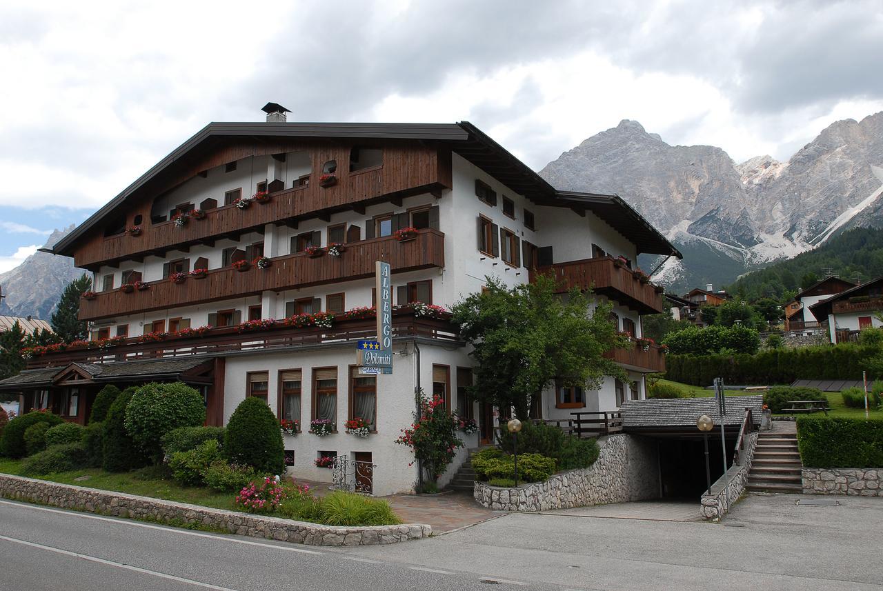 Hotel Albergo Dolomiti ซานวีโต ดิ กาโดเร ภายนอก รูปภาพ