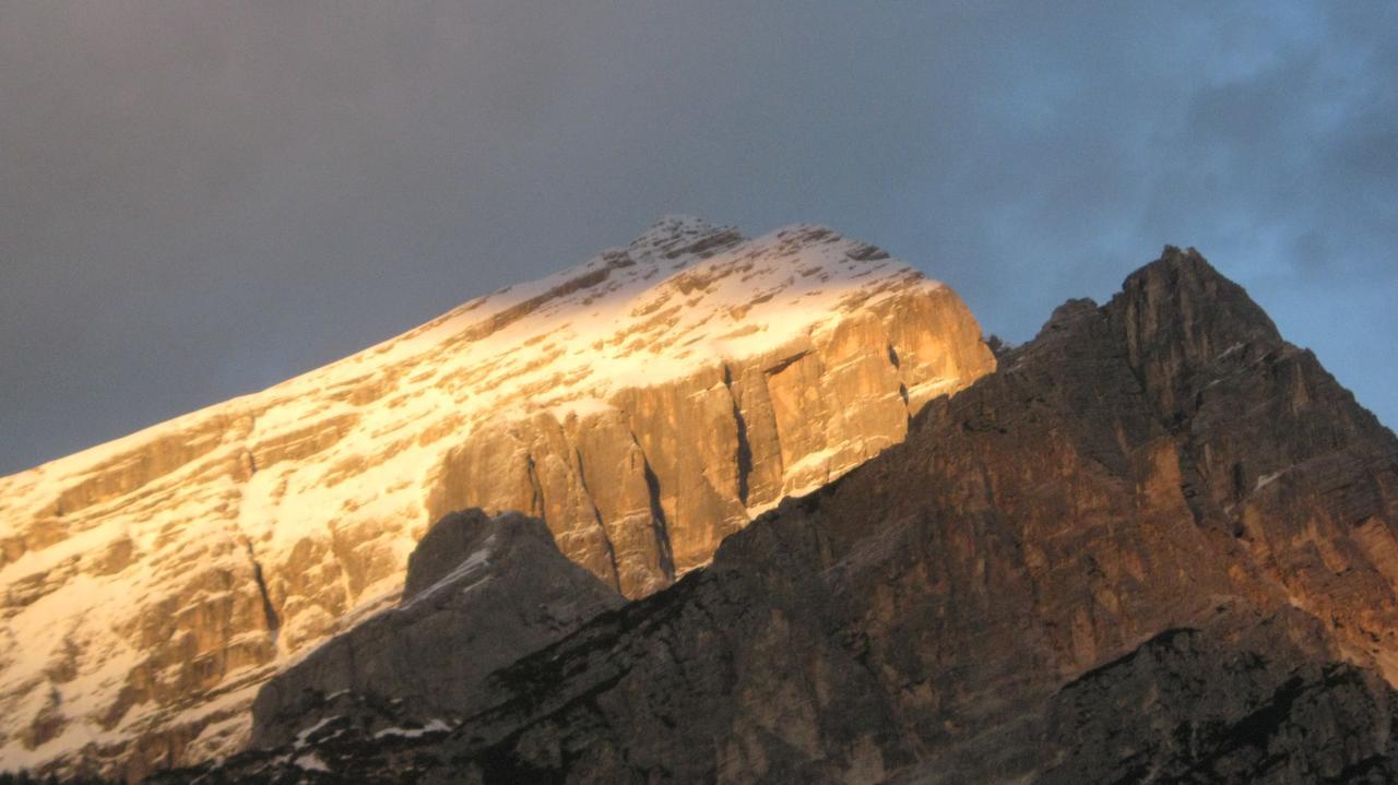 Hotel Albergo Dolomiti ซานวีโต ดิ กาโดเร ภายนอก รูปภาพ